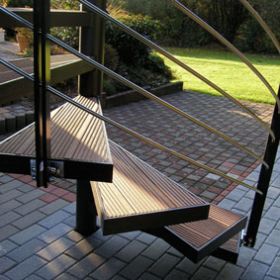 aussen spindeltreppe_02.jpg